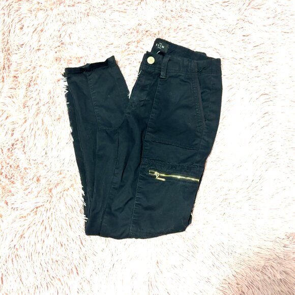WHBM Black Pret-A-Pedi Slim Crop, Size 00 - Picture 5 of 6
